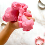 recette de pâte à modeler sans farine idéale pour les intolérants aux glutent par le blogue Wooloo