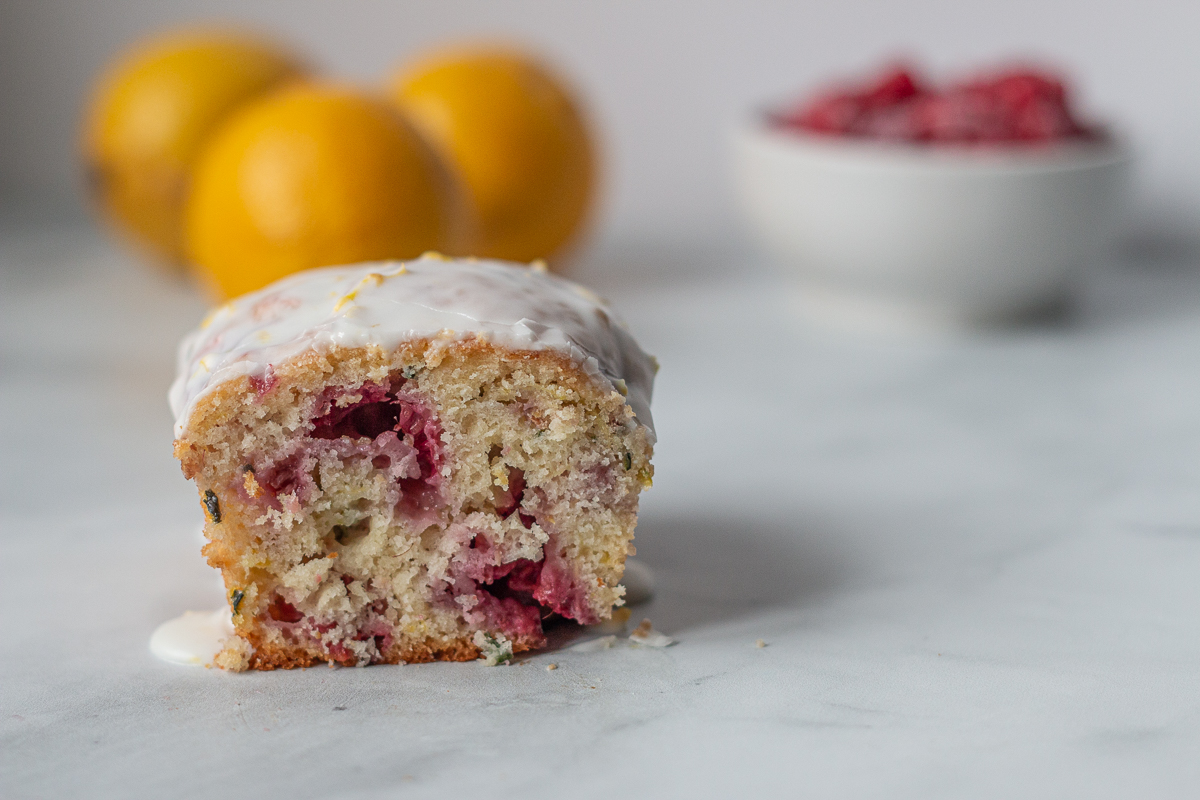 Recette de pain citron, framboises et zucchini