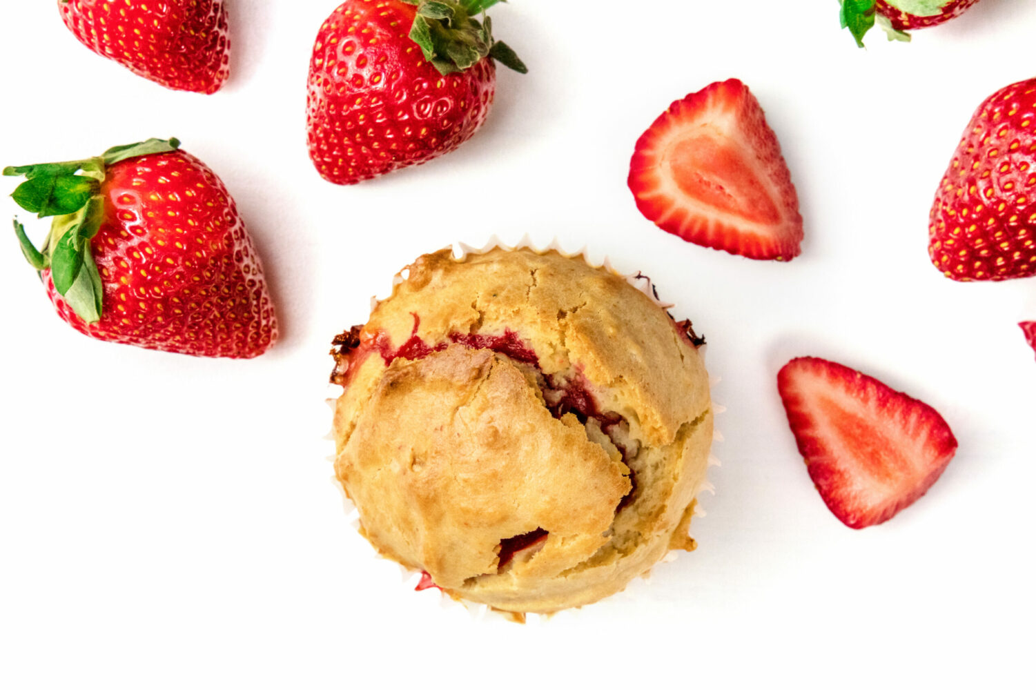 muffins-déjeuner-aux-fraises-fraiches-wooloo