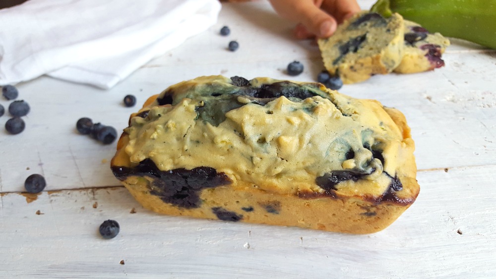 Pain bleuets et zucchini