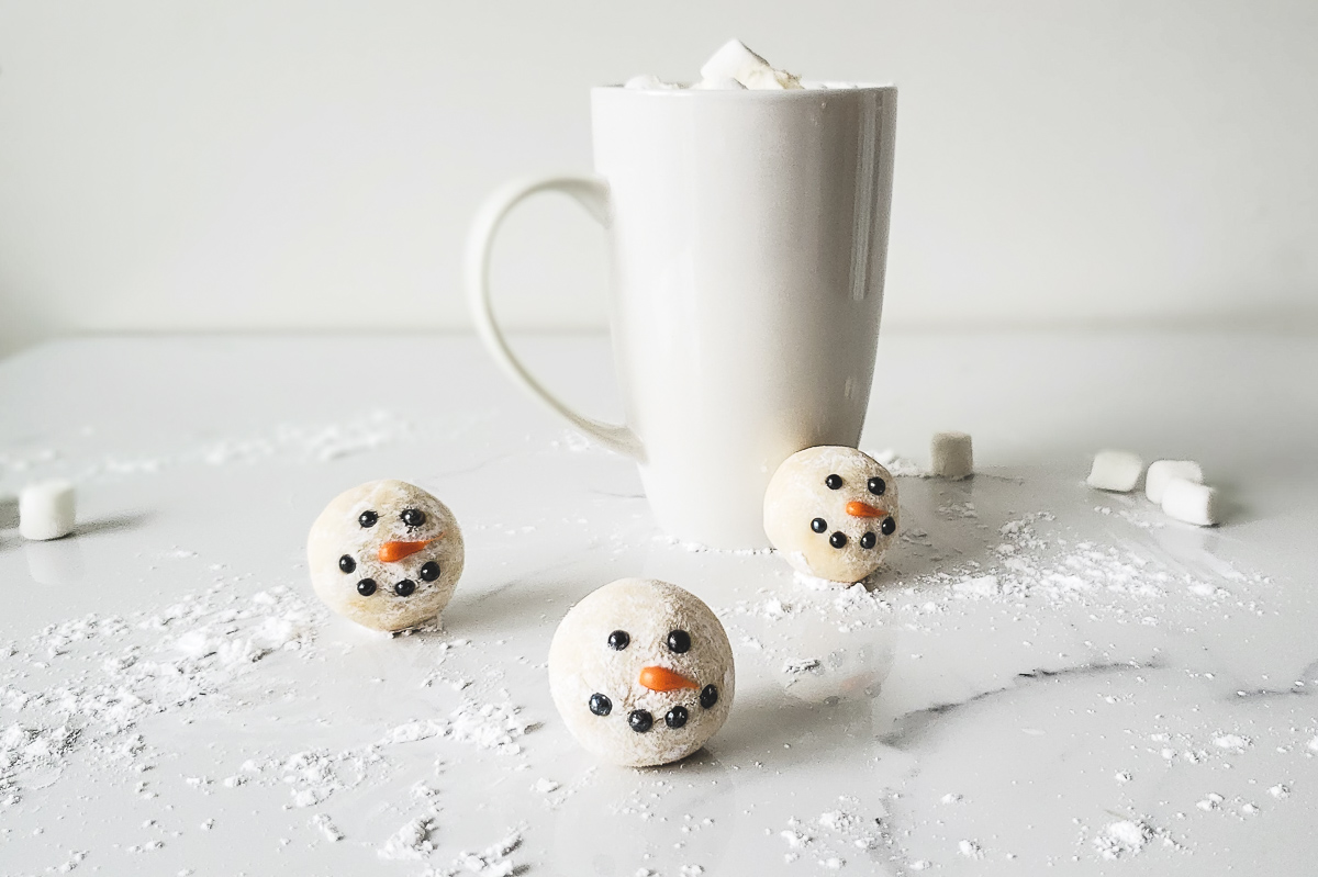 boule-chocolat-chaud-blanc-bonhomme-de-neige-wooloo