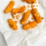 Recette de Wooloo de bâtonnets de fromage aux croustilles doritos, frits au air fryer.